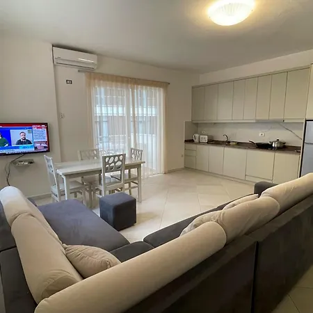 Victoria's Flat 4 Διαμέρισμα Shëngjin