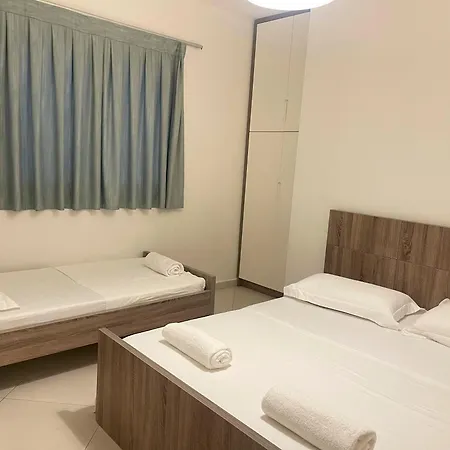 Victoria's Flat 4